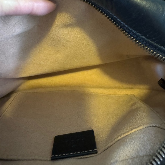 Authentic Small Gucci Marmont Shoulder Bag - Picture 7 of 8